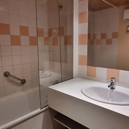 Apartment Confort Avec Balcon, Acces Direct Aux Pistes - Fr-1-181-2602